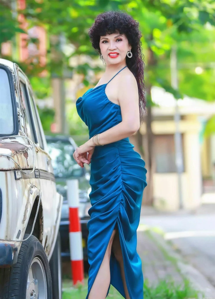 Thuy Linh Profile image 2