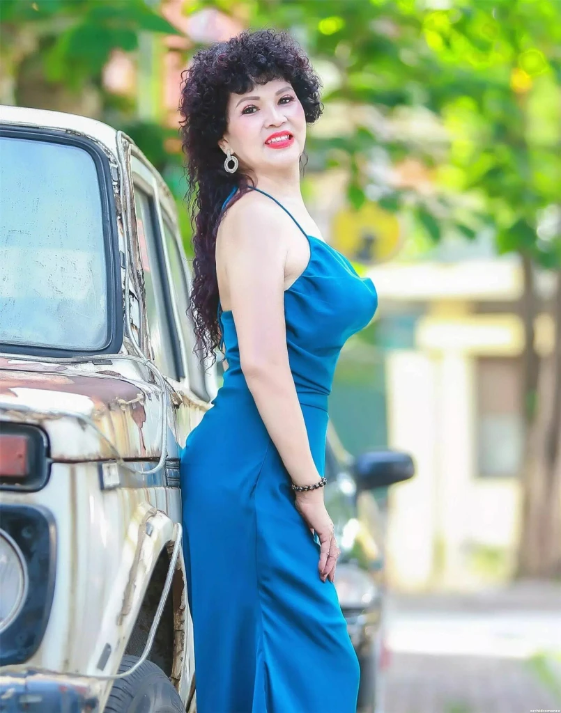 Thuy Linh Profile image 3
