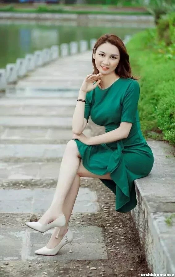 Julia Profile image 4